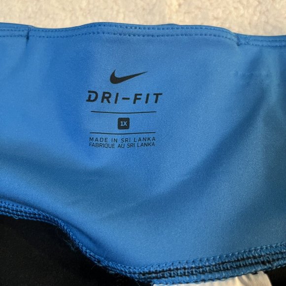 Nike One Leggings Mid-Rise Crop Length Plus Size 1X Dri-Fit Tight Fit Running - Picture 3 of 8